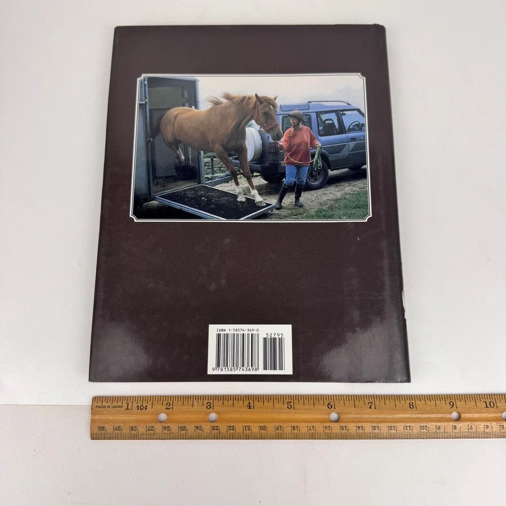 Vtg 2001 Handling and‎ Understanding the Horse Hardcover Book w Dust Jacket
